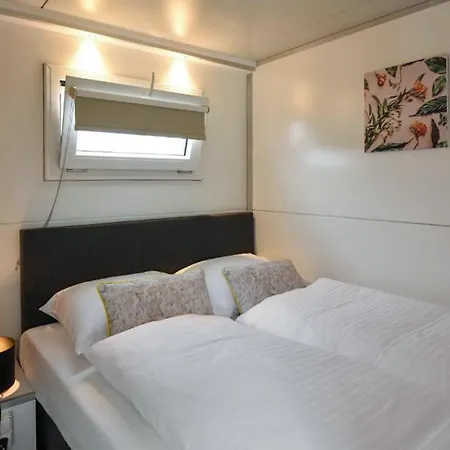 House Boat