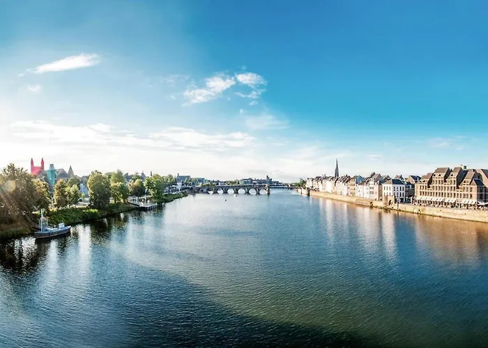 House Boat Botel Maastricht