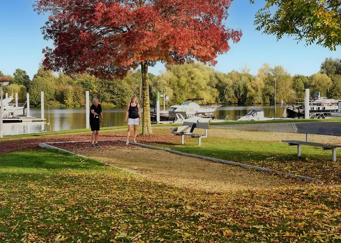 House Boat ماسترخت