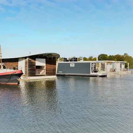 House Boat